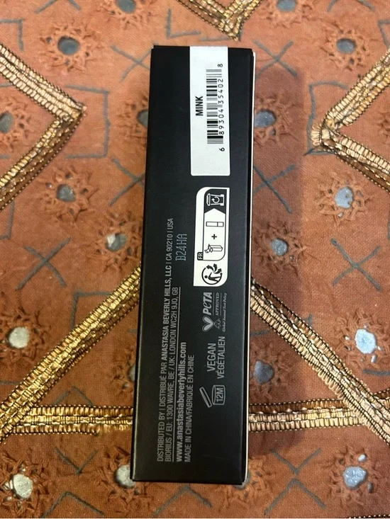 Anastasia Beverly Hills Contour & Highlight Stick in Mink - Picture 7 of 8